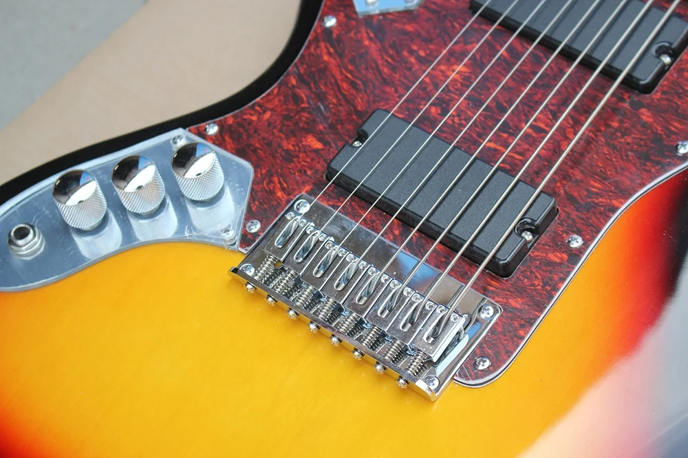 Chitarra Elettrica Jaguar a 8  - Musical Instrument Strings recensione e prezzo