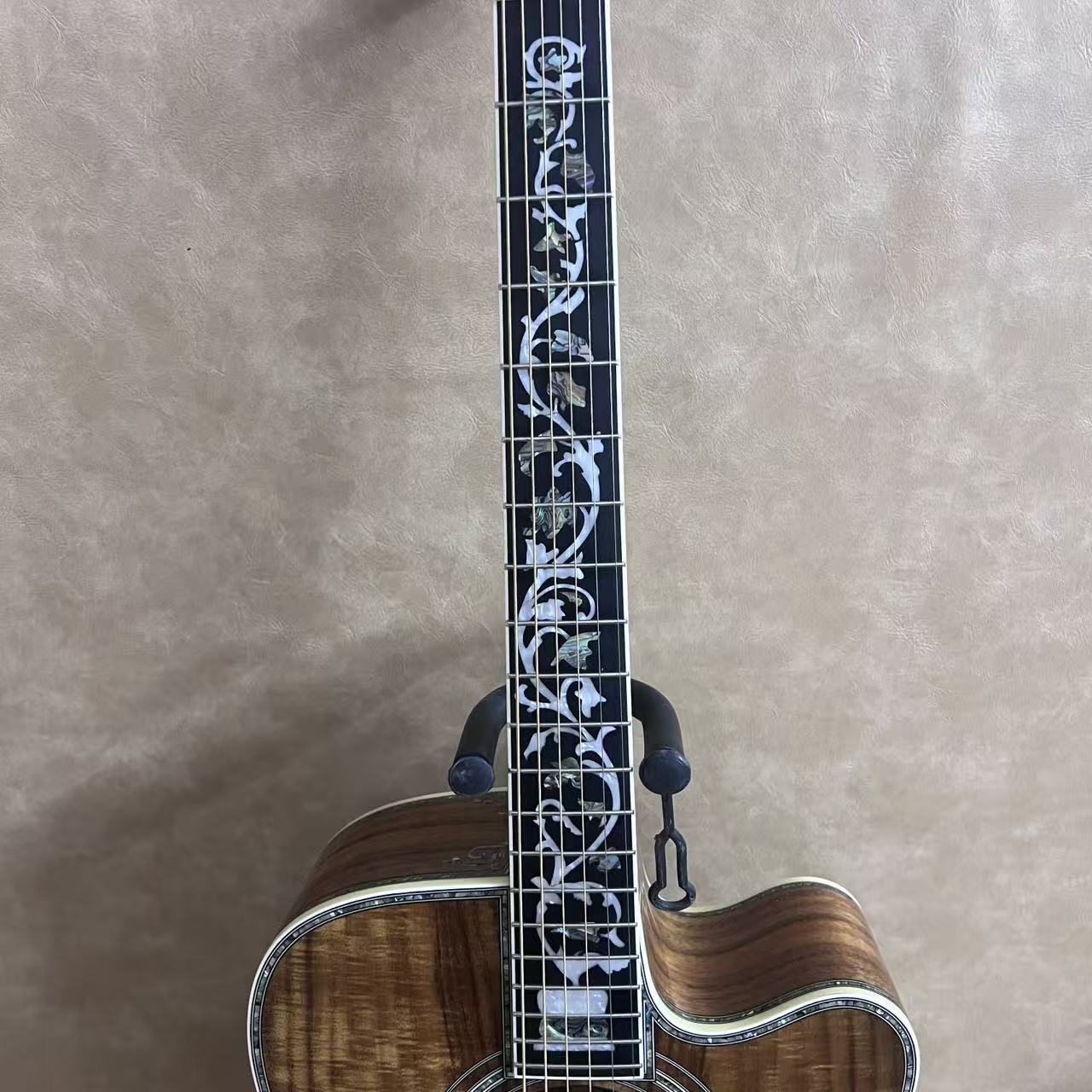 Chitarra Acustica Modello D45  - Musical Instrument Strings recensione e prezzo