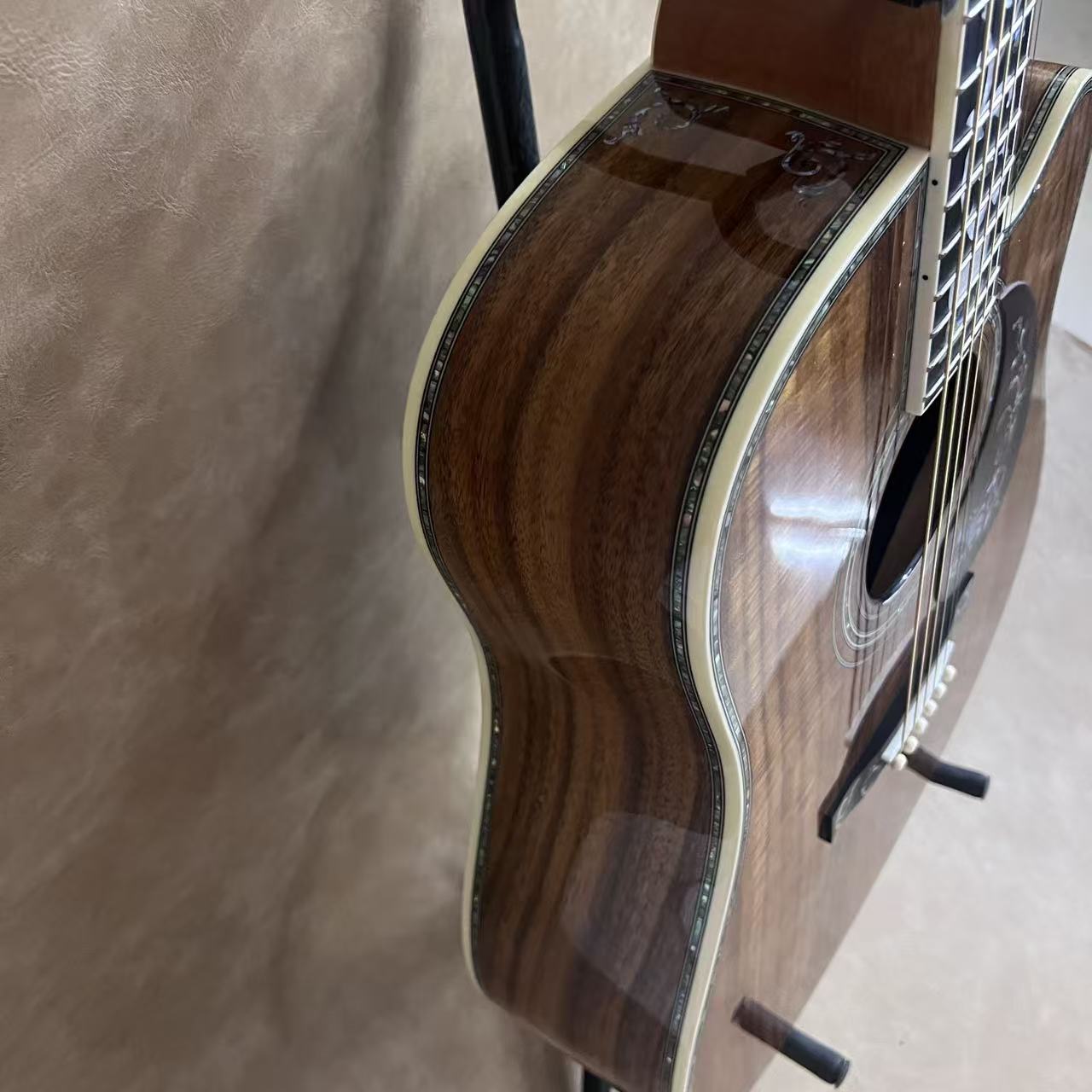 Chitarra Acustica Modello D45  - Musical Instrument Strings recensione e prezzo